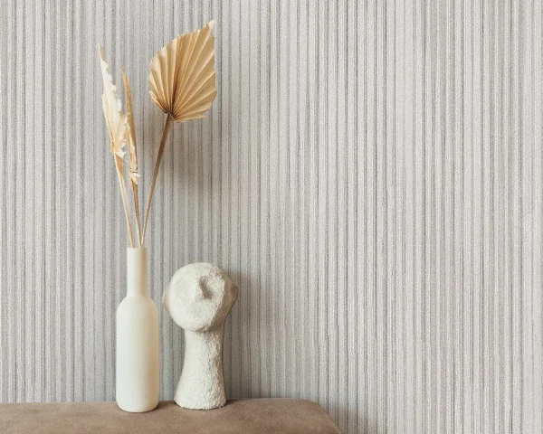 کاغذ دیواری کربن2/carbon طرح راه راه نقره‌ای کد ۱۰۱۸۲