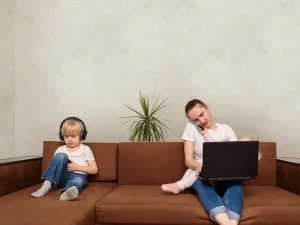 آلبوم کاغذ دیواری کربن 1طرح پتینه کرم کد ۱۰۰۰۳