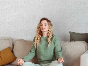 آلبوم کاغذدیواری کربن1 طرح جودون نقره‌ای کد ۱۰۰۱۹