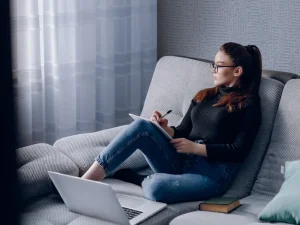 کاغذ دیواری کربن 3/carbon3 طرح بافت آبی کد ۱۰۲۶۴