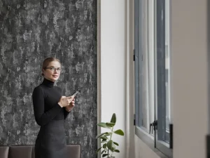 کاغذ دیواری کربن 3/carbon3 طرح پتینه مشکی کد ۱۰۳۰۲