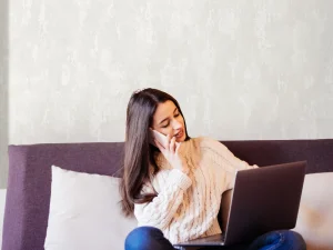 کاغذ دیواری کربن 3/carbon3 طرح پتینه سفید کد ۱۰۳۰۶