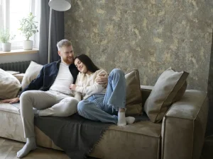 کاغذ دیواری کربن 3/carbon3 طرح پتینه سبز / زیتونی کد ۱۰۳۲۸