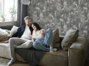 کاغذ دیواری کربن 3/carbon3 طرح پتینه خاکستری کد ۱۰۳۳۲