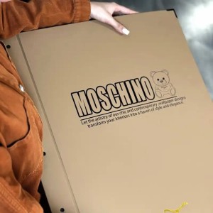 آلبوم کاغذدیواری موچینو MOSCHINO