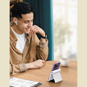 خرید پایه موبایل مناسب تماس تصویری