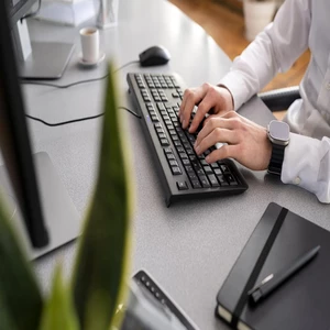 صفحه کلید با سیم کم صدای کامپیوتر چری