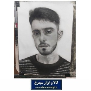 تابلو نقاشی سیاه قلم چهره کودک سفارش مشتری اثر دکتر آزیتا محمودپور