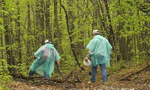 لباس&zwnj; نایلونی و پانچو بارانی &ndash; کاربردها، مزایا و راهنمای خرید