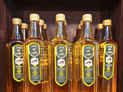 روغن کنجد در سه حجم مختلف