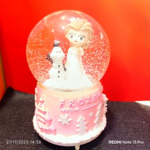 گوی برفی بزرگ پمپ دار موزیکال و چراغدار