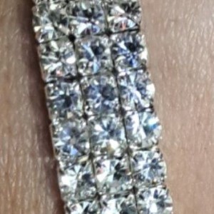 دستبند نگین کشی زیبا