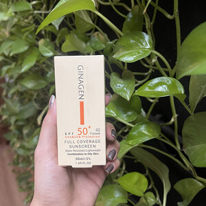 کرم ضد آفتاب رنگی شماره 2 پوست مختلط تا چرب SPF50 ژیناژن