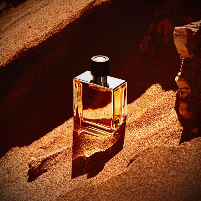 عطر گرم و عطر خنک چیست؟ راهنمای انتخاب عطر مناسب برای هر فصل
