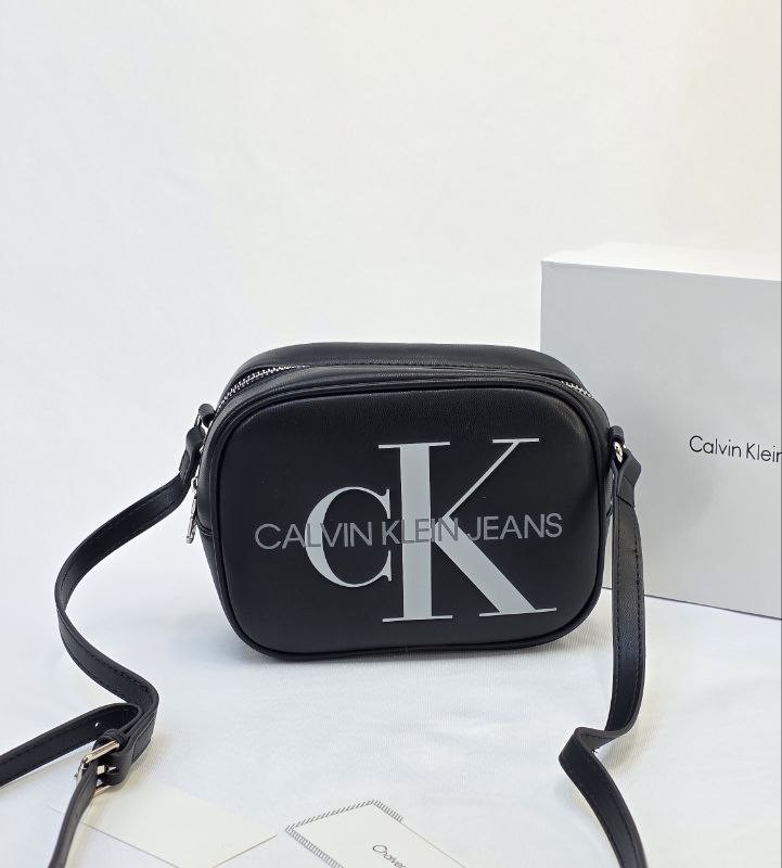 کیف کلوین کلین مدل دوشی8801