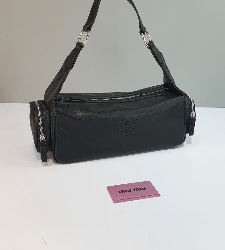 کیف میو میو مدل اسپرت