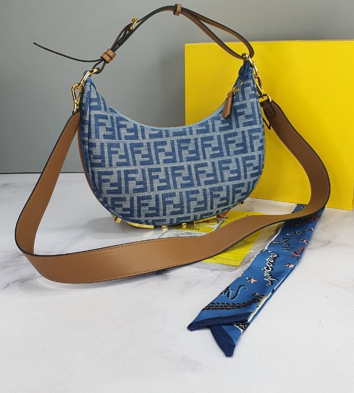 کیف فندی مدل دستی