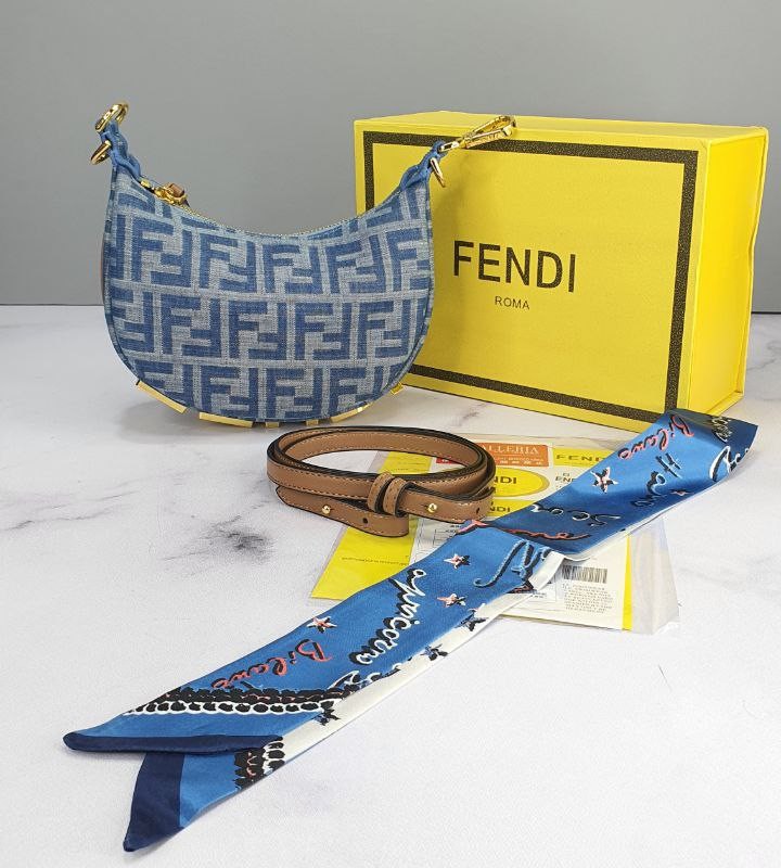 کیف فندی مدل دستی