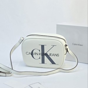 کیف کلوین کلین مدل دوشی8801