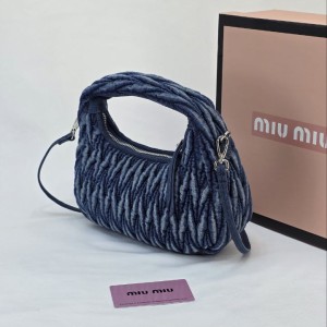 کیف میو میو مدل دستی