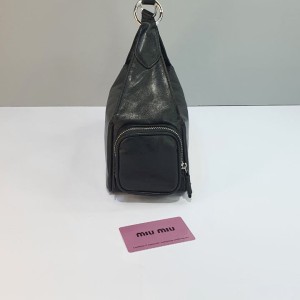 کیف میو میو مدل اسپرت