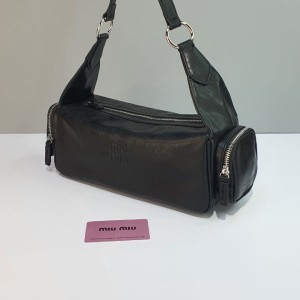 کیف میو میو مدل اسپرت