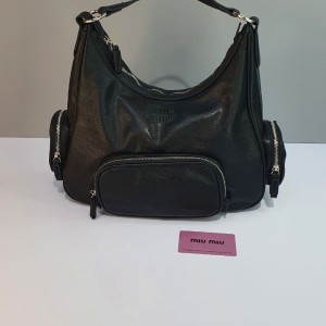 کیف میو میو مدل اسپرت