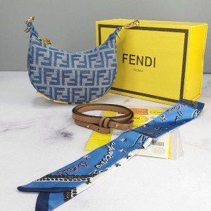 کیف فندی مدل دستی