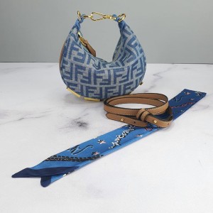 کیف فندی مدل دستی