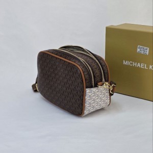 کیف مایکل کورس مدل اسپرت