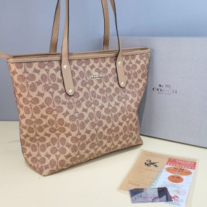 کیف کوچ مدل اسپرت