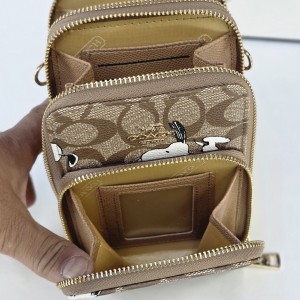 کیف کوچ مدل  جا موبایلی