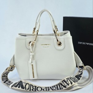 کیف آرمانی مدل اسپرت 8805M