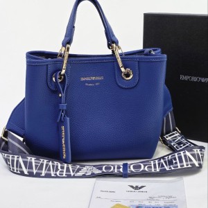 کیف آرمانی مدل اسپرت 8805M