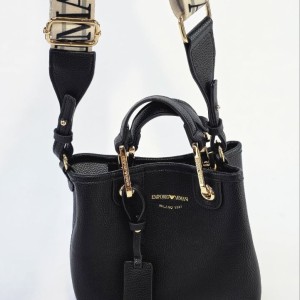 کیف آرمانی مدل اسپرت 8805S