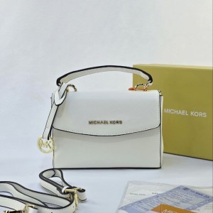 مایکل کرس مدل مجلسی 8809