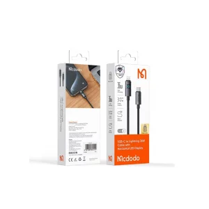 تصویر کابل شارژ مک‌دودو CA-6570 تایپ‌سی به لایتنینگ، در حال نمایش توان 36 وات روی نمایشگر دیجیتال و اتصال به آیفون