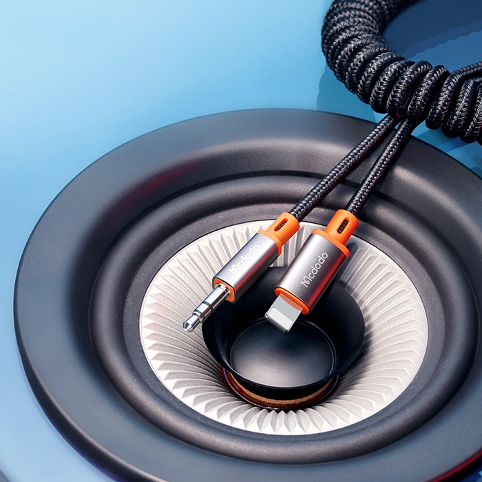 کابل تبدیل فنری لایتنینگ به AUX مک‌دودو CA-0890، طول ۱.۸ متر، صدای HiFi