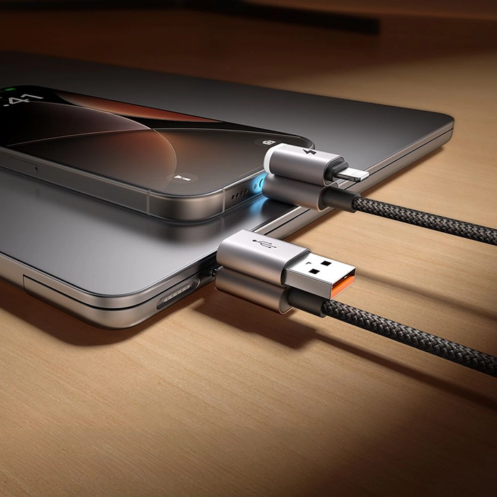 کابل چندکاره مگنتی مکدودو CA-6560 با قابلیت اتصال USB-A، تایپ سی، لایتنینگ و میکرو، توان 60 وات و طول 1.2 متر