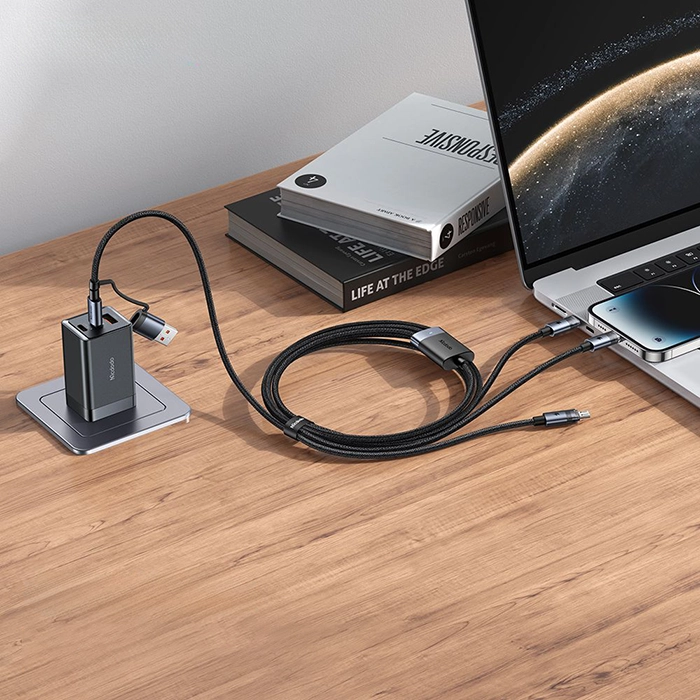 کابل چندکاره مکدودو CA-7260 با قابلیت اتصال تایپ سی، لایتنینگ و میکرو، توان 100 وات و طول 1.2 متر