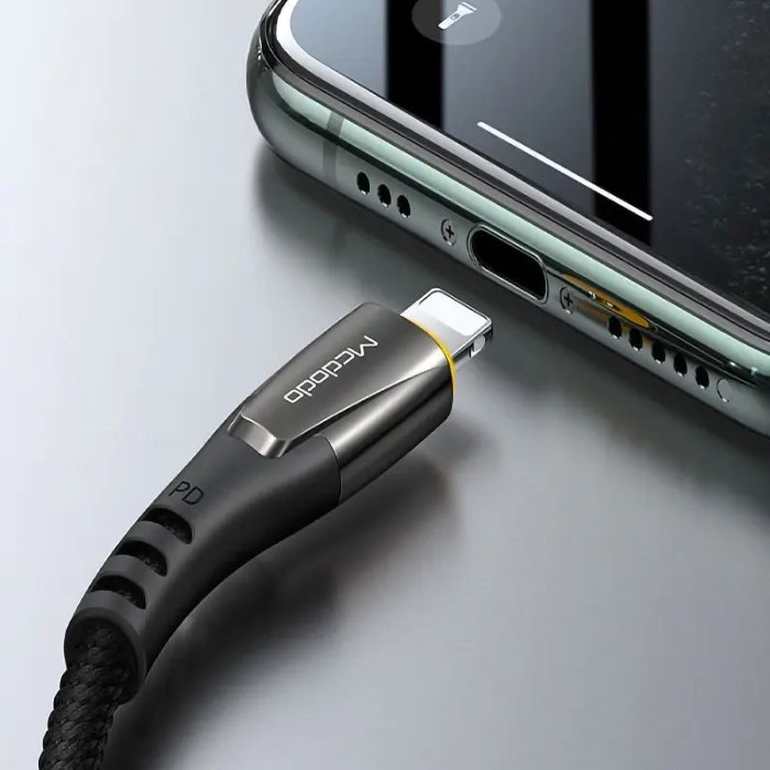کابل شارژ مکدودو CA-7650، تجربه شارژ سریع و مطمئن PD با طول 1.2 متر برای آیفون