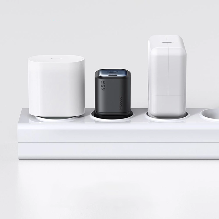 شارژر دیواری مکدودو CH-1000، تجربه شارژ سریع و کارآمد با فناوری PD و QC و فناوری GaN