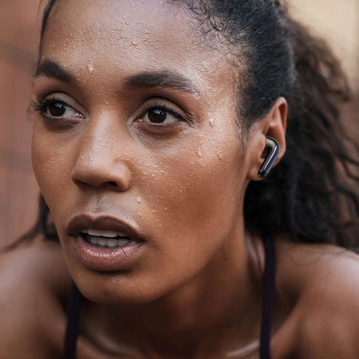 هندزفری مک دودو HP-3300، با حذف نویز فعال (ANC)، نمایشگر دیجیتال برای نمایش میزان باتری و باتری با طول عمر بال