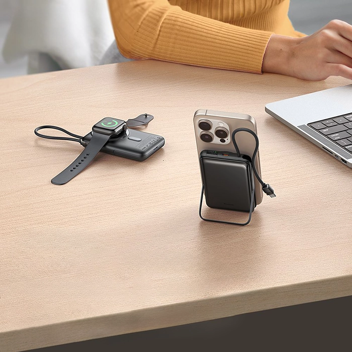 پاوربانک مگسیف 10000 مکدودو MC-6320 با قابلیت شارژ سریع 20W، استند تاشو و کابل همراه