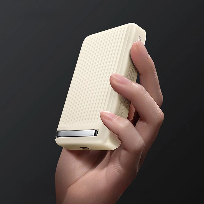 تصویر پاوربانک مگ‌سیف مک‌دودو 10000mAh MC-781 | شارژ سریع 30W + وایرلس و کابل