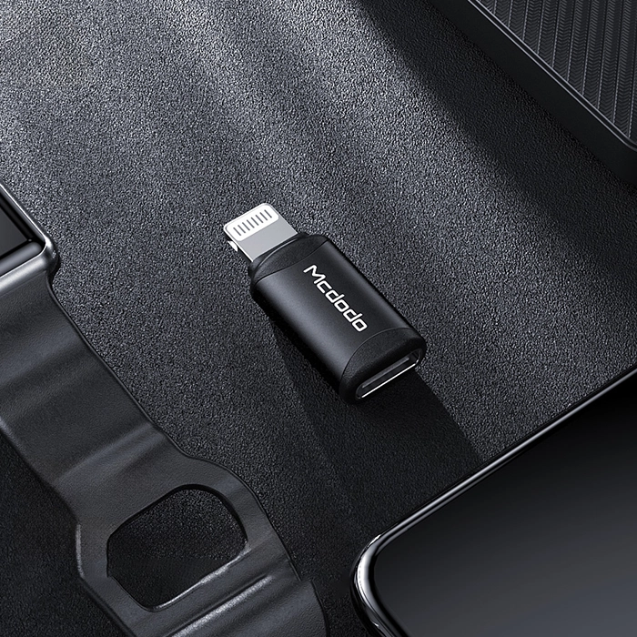 تبدیل Type-C به لایتنینگ مکدودو OT-7680، شارژ سریع ۳ آمپر و انتقال داده