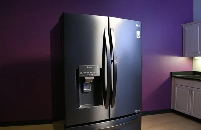 کارخانه تولید کننده وسایل و لوازم و قطعات پلاستیکی یخچال