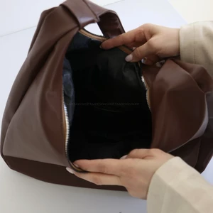 کیف زنانه بزرگ مدل ژیار