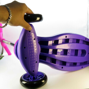 اسکوتر کودک مدل 1728 ظرفیت وزنی 20 کیلوگرم