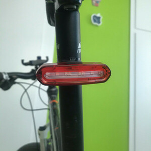 چراغ خطر شارژی دورنگ کد 1026